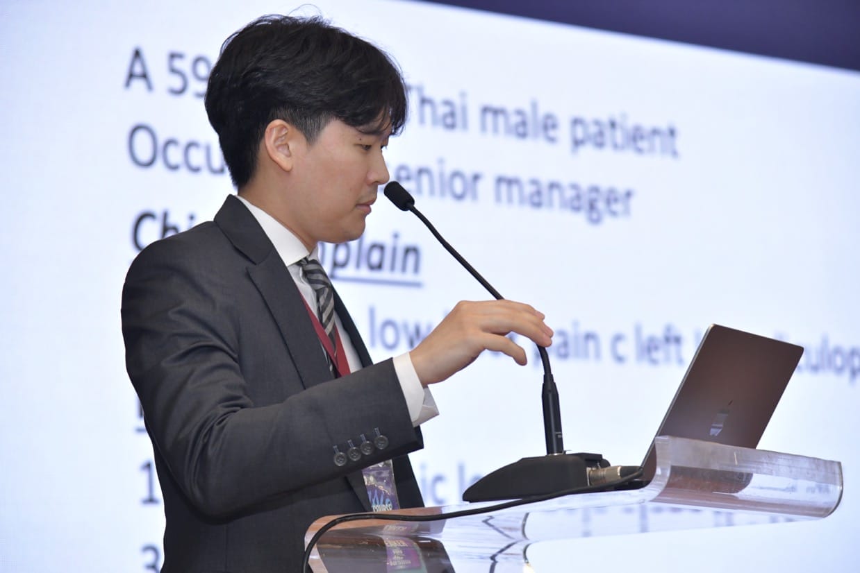 กระดูกสันหลัง ผู้ชายไทยวัย 59 ปีนำเสนอในการประชุม BASIC SPINE COURSE 2025 ออร์โธปิดิกส์