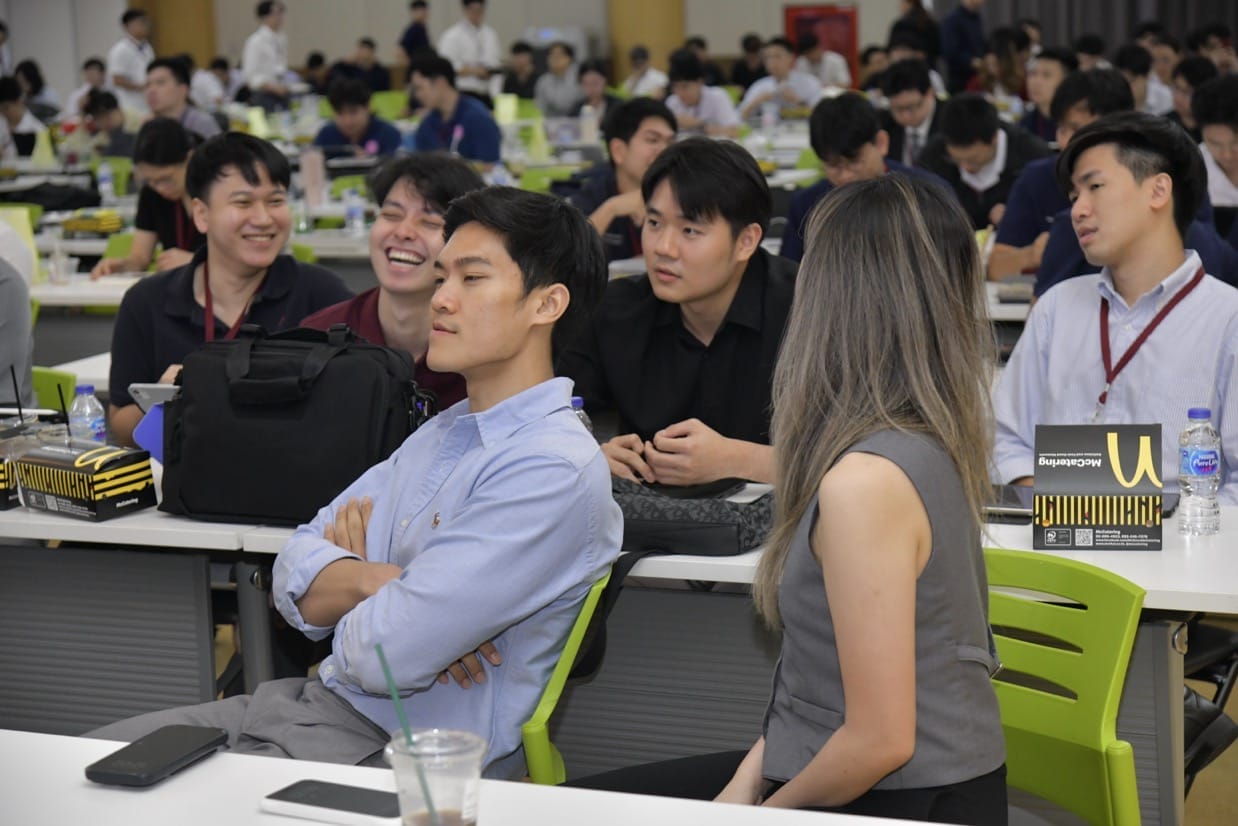 กระดูกสันหลัง ภาพบรรยากาศงานประชุมวิชาการ BASIC SPINE COURSE 2025 ผู้เข้าร่วมฟังบรรยาย ออร์โธปิดิกส์