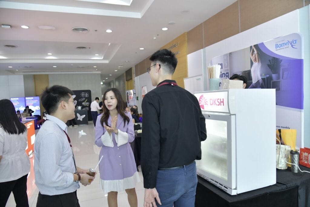 กระดูกสันหลัง ผู้คนในการประชุมวิชาการ BASIC SPINE COURSE 2025 ออร์โธปิดิกส์