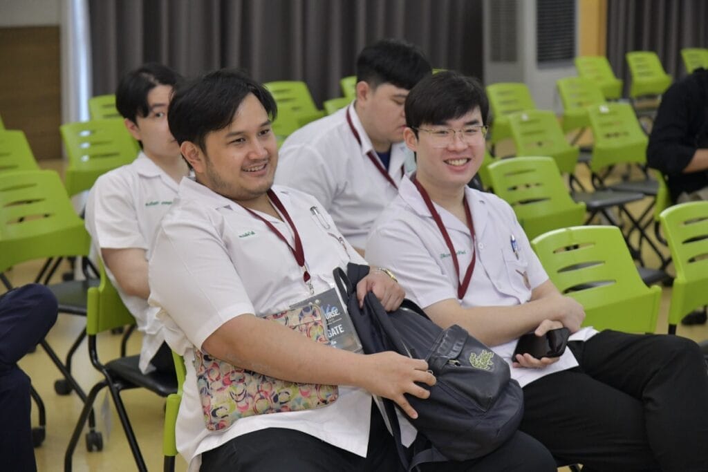 กระดูกสันหลัง ผู้เข้าร่วมประชุมวิชาการ BASIC SPINE COURSE 2025 ยิ้มแย้ม ออร์โธปิดิกส์