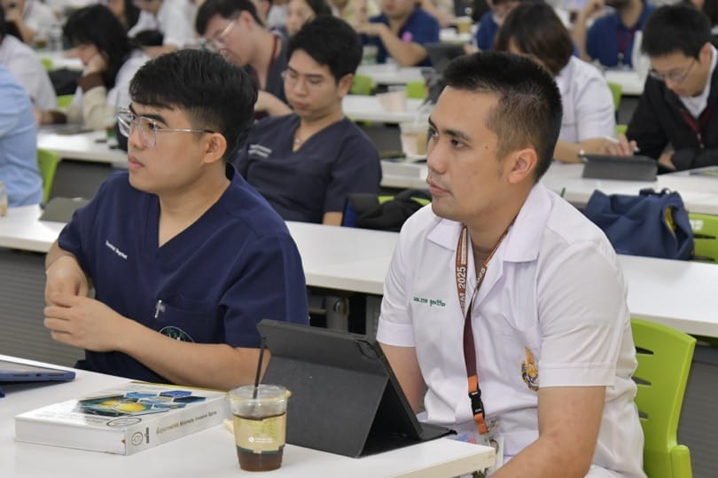 กระดูกสันหลัง ผู้เข้าร่วมประชุมวิชาการ BASIC SPINE COURSE 2025 กำลังฟังบรรยาย ออร์โธปิดิกส์