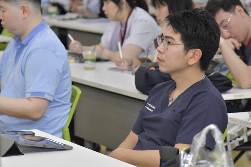 กระดูกสันหลัง ผู้เข้าร่วมประชุมวิชาการ BASIC SPINE COURSE 2025 ตั้งใจฟังบรรยาย ออร์โธปิดิกส์