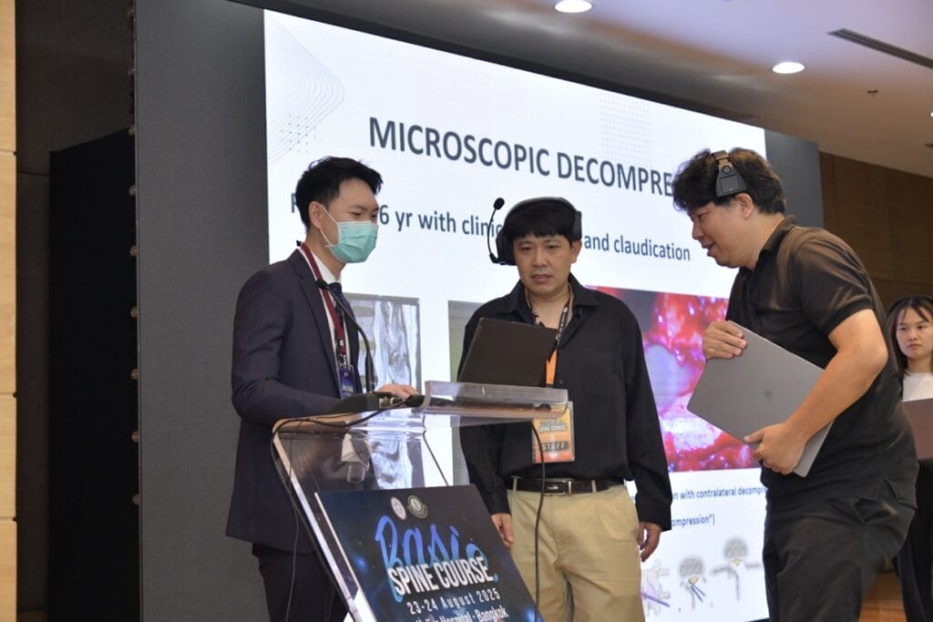 กระดูกสันหลัง วิทยากรบรรยายเรื่อง "MICROSCOPIC DECOMPRE" ในงาน BASIC SPINE COURSE 2025 ออร์โธปิดิกส์
