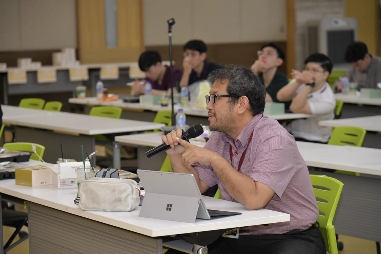 กระดูกสันหลัง โลโก้ SST สมาคมกระดูกสันหลังแห่งประเทศไทย ออร์โธปิดิกส์