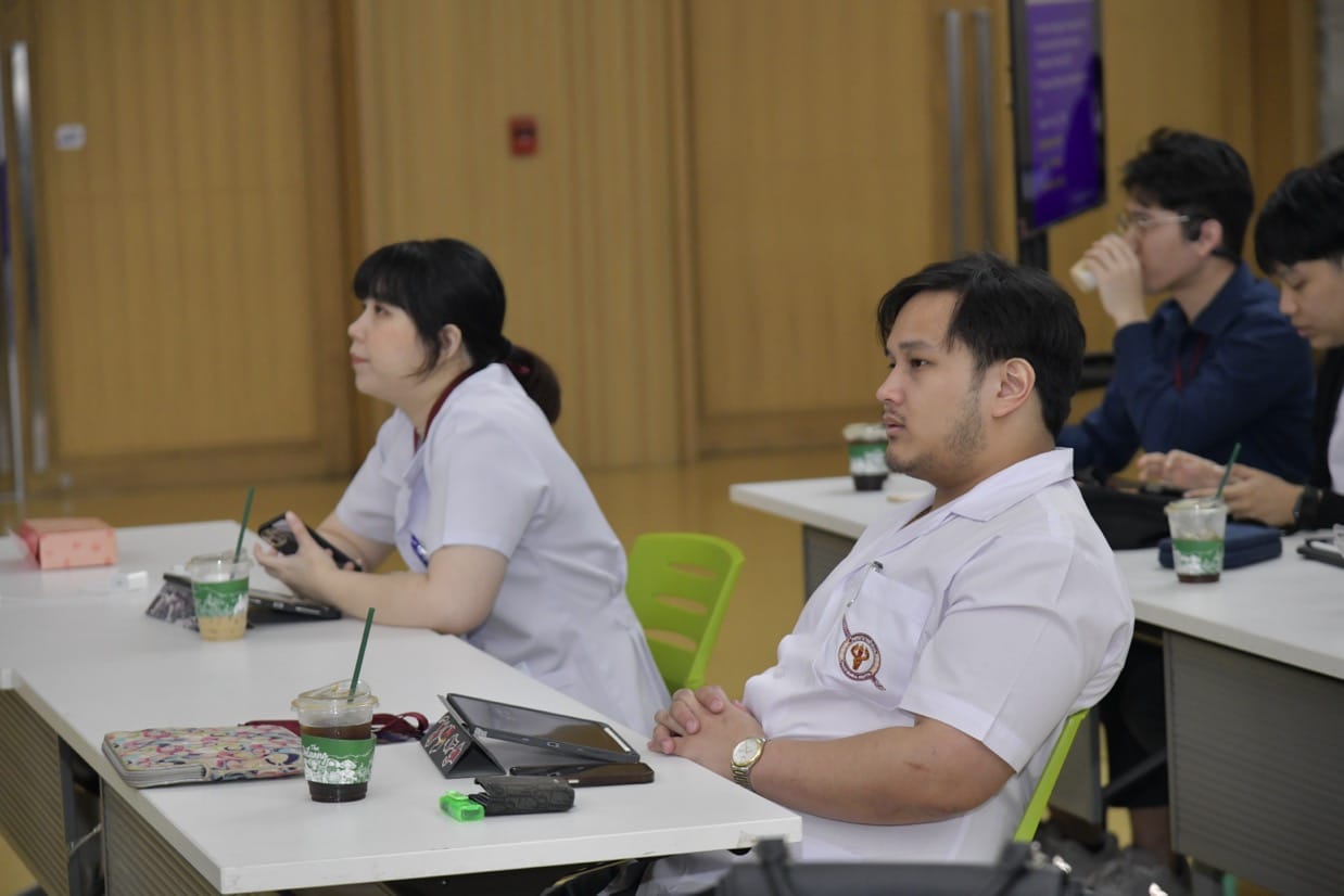 กระดูกสันหลัง ผู้เข้าร่วมประชุมวิชาการ BASIC SPINE COURSE 2025 กำลังฟังบรรยาย ออร์โธปิดิกส์