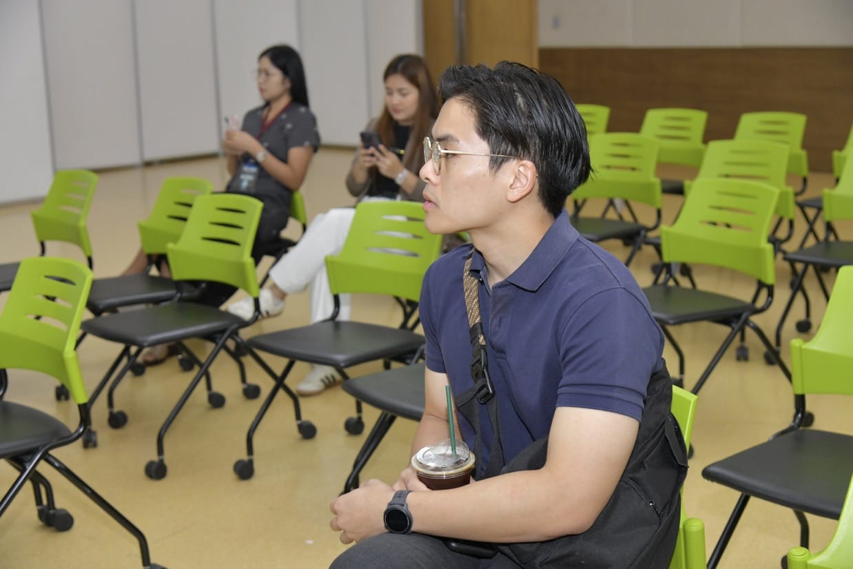 กระดูกสันหลัง ผู้เข้าร่วมประชุม BASIC SPINE COURSE 2025 นั่งฟังบรรยาย ออร์โธปิดิกส์