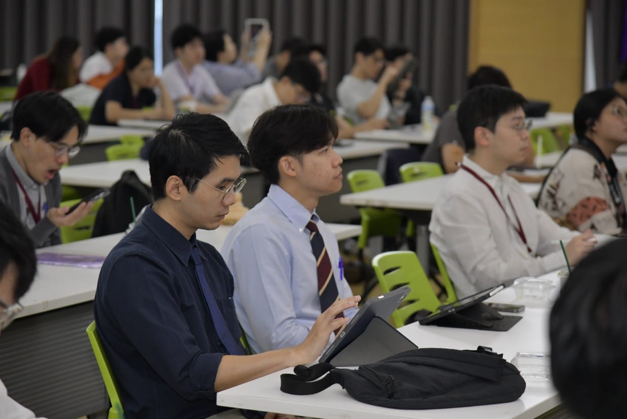 กระดูกสันหลัง ผู้เข้าร่วมประชุมวิชาการ BASIC SPINE COURSE 2025 วันที่ 2 นั่งฟังบรรยาย ออร์โธปิดิกส์