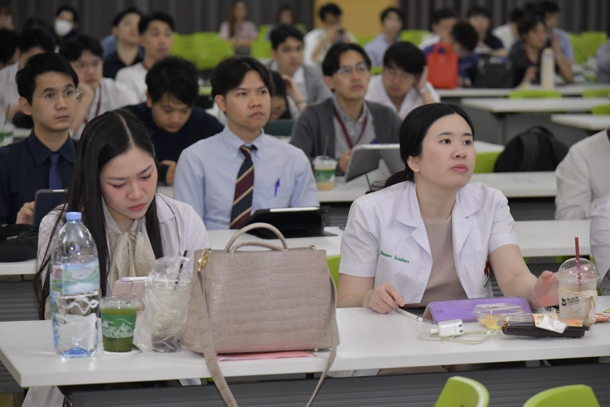 กระดูกสันหลัง ผู้เข้าร่วมการประชุม BASIC SPINE COURSE 2025 ในวันที่ 2 ออร์โธปิดิกส์