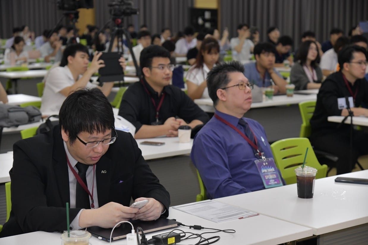 กระดูกสันหลัง ภาพบรรยากาศการประชุมวิชาการ BASIC SPINE COURSE 2025 วันที่ 2 ผู้เข้าร่วมประชุมฟังบรรยาย ออร์โธปิดิกส์